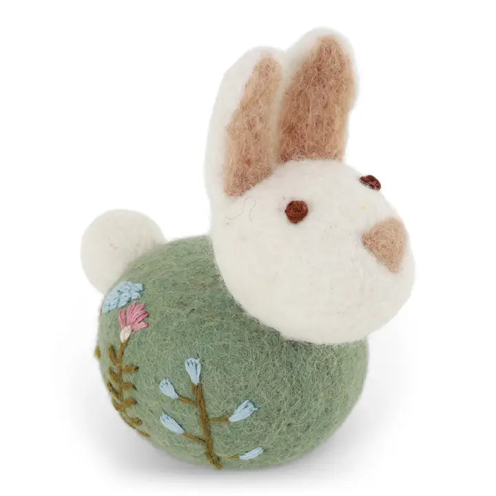 En Gry & Sif Sitting Bunny with Flower Embroidery