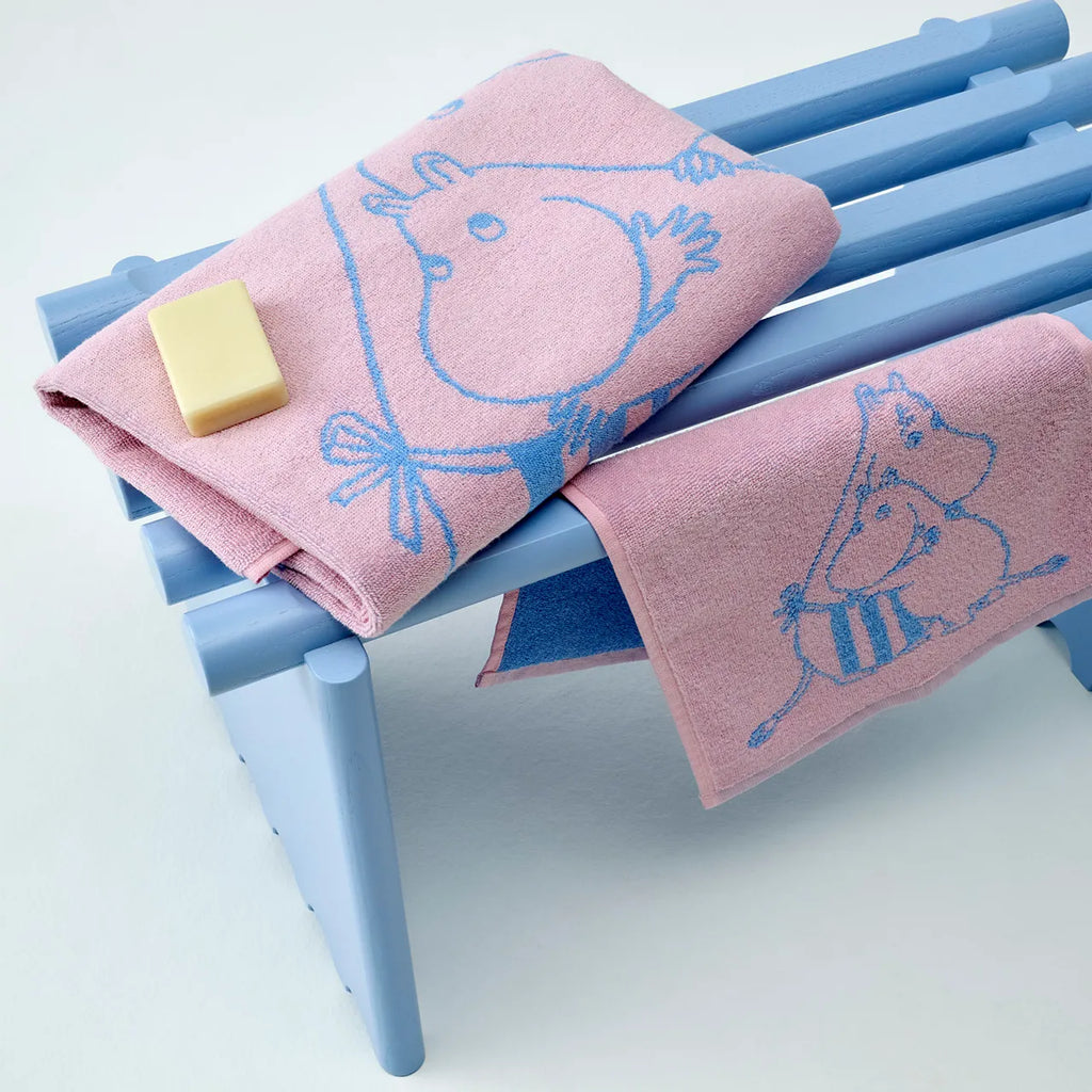Arabia Moomin Hand Towel, Family Time