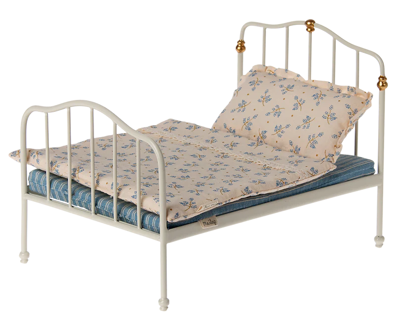 Maileg Parent Bed, Mouse