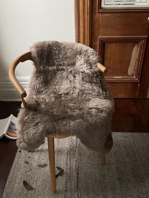 Icelandic Sheepskin Throw Rug, Shorn Taupe