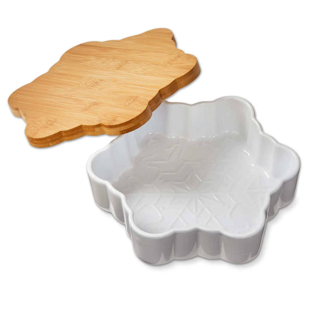 Snowflake Baker With Lid & Trivet