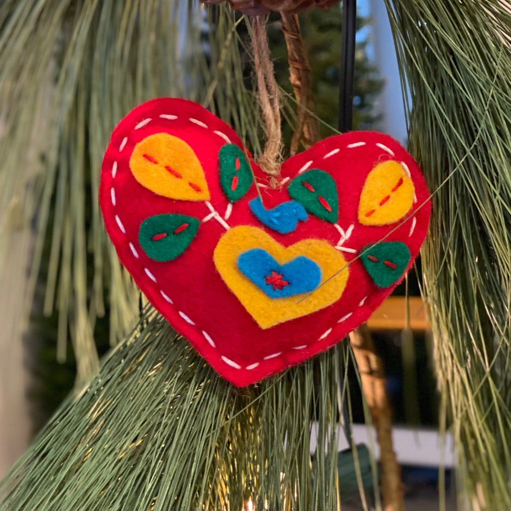 Jul Gems Felt Ornament, Red Heart with Flowers