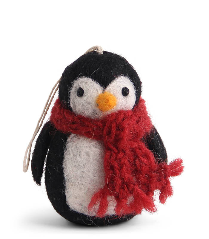 En Gry & Sif Felt Penguin Ornament